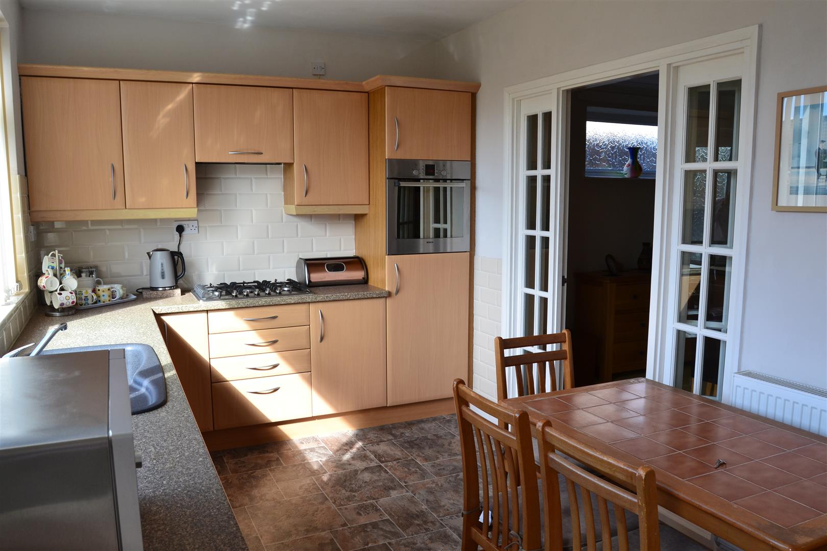 BREAKFAST KITCHEN